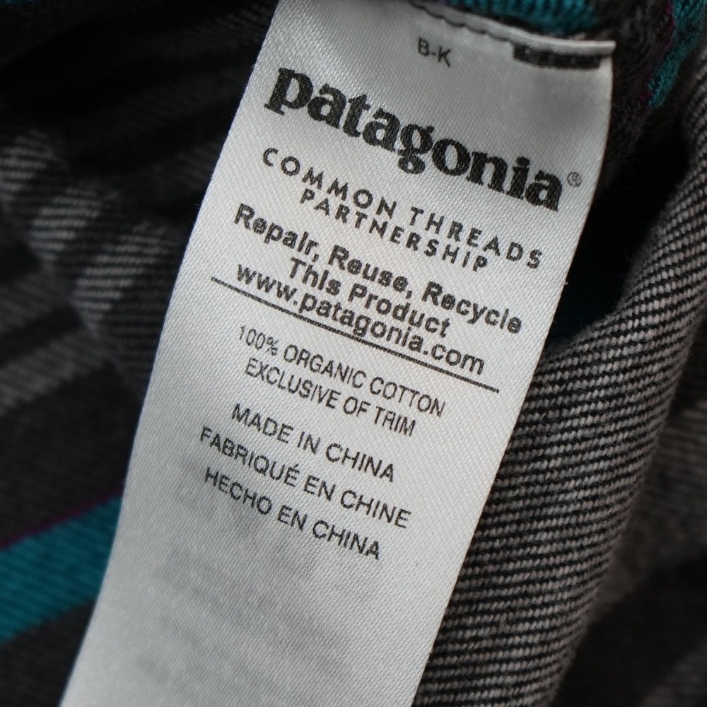 Patagonia Organic Cotton Striped Button Down Shirt Women's 10 Turquoise Gray - Picture 8 of 9